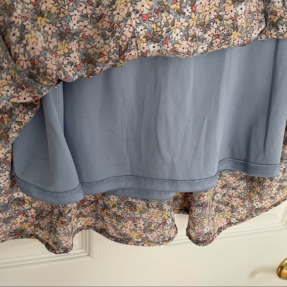 NWT Sienna Sky Floral Dress - Picture 4 of 9